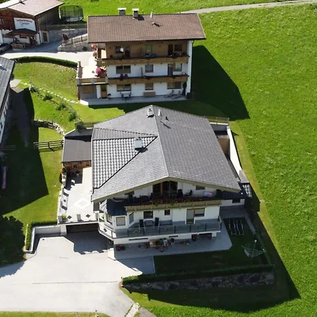 Haus Angelika Im Zillertal Апартаменты