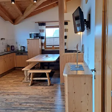 Haus Angelika Im Zillertal Hippach